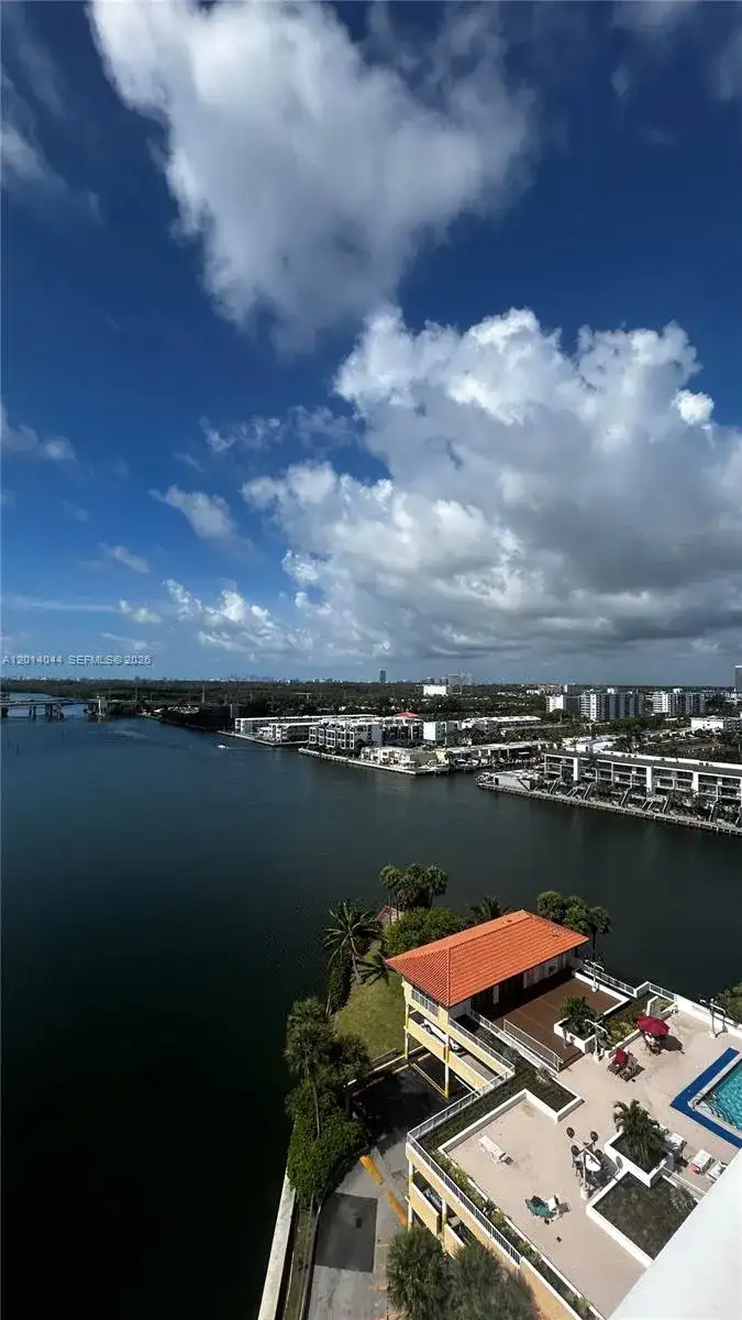 290 174 ST # 1519, Sunny Isles Beach FL 33160 photo 2