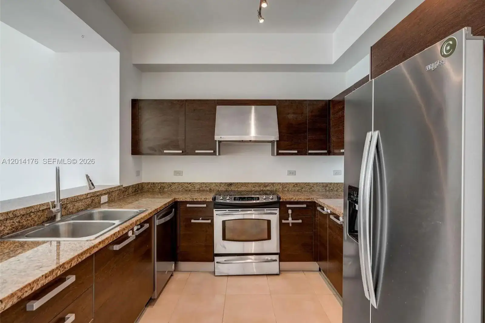 2525 SW 3rd Ave # 1009, Miami FL 33129 photo 3