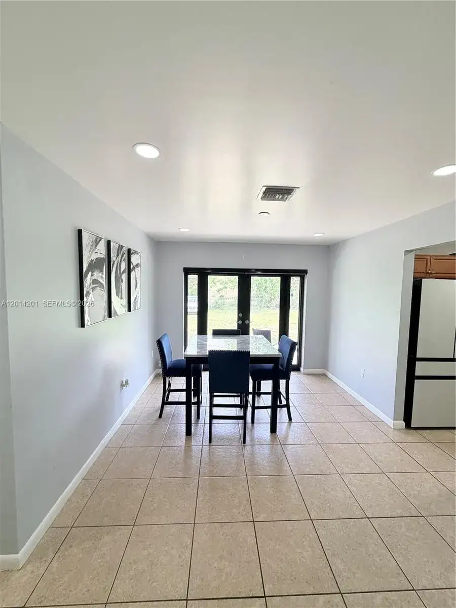 1410 NW 199TH St, Miami Gardens FL 33169 photo 4