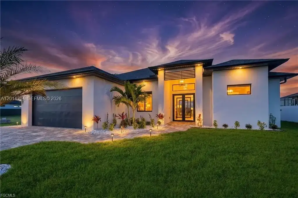 1031 SW 1st TER, Cape Coral FL 33991