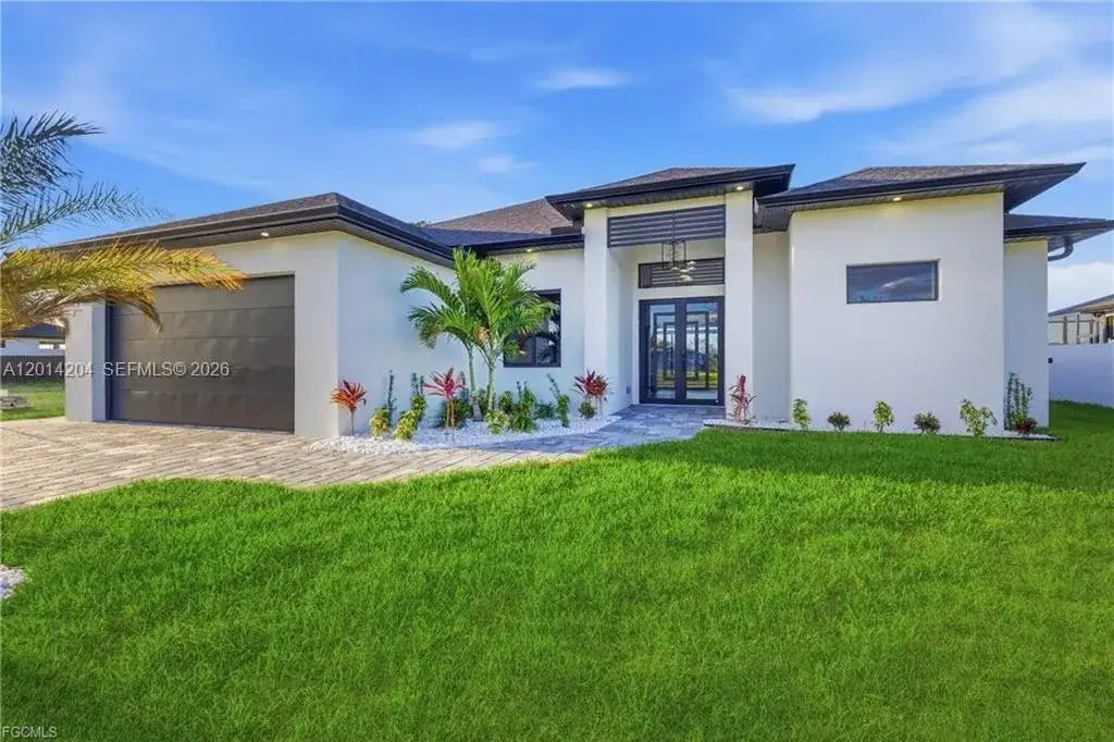 1031 SW 1st TER, Cape Coral FL 33991 photo 2