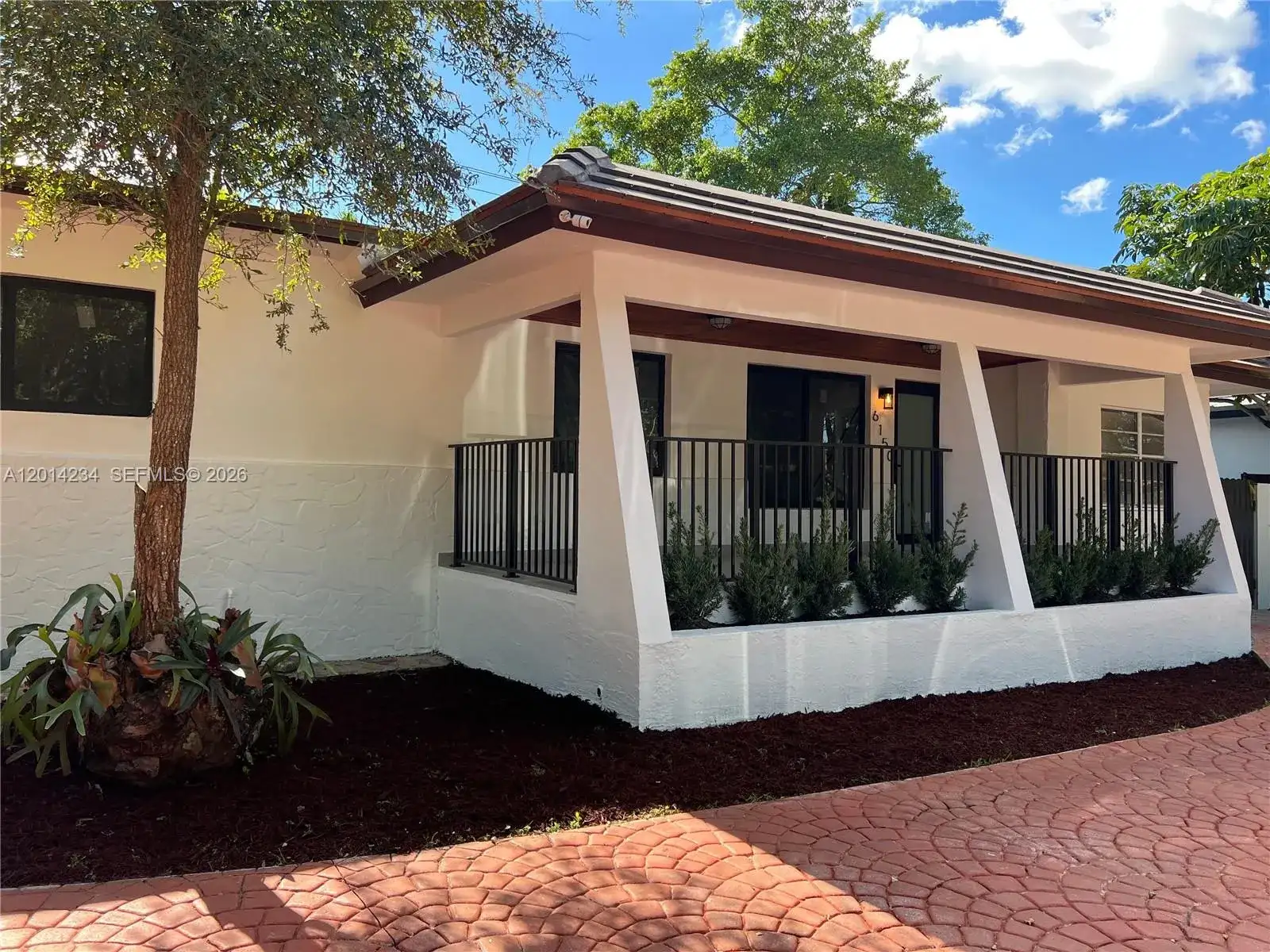 6150 SW 16th St, West Miami FL 33155 photo 2