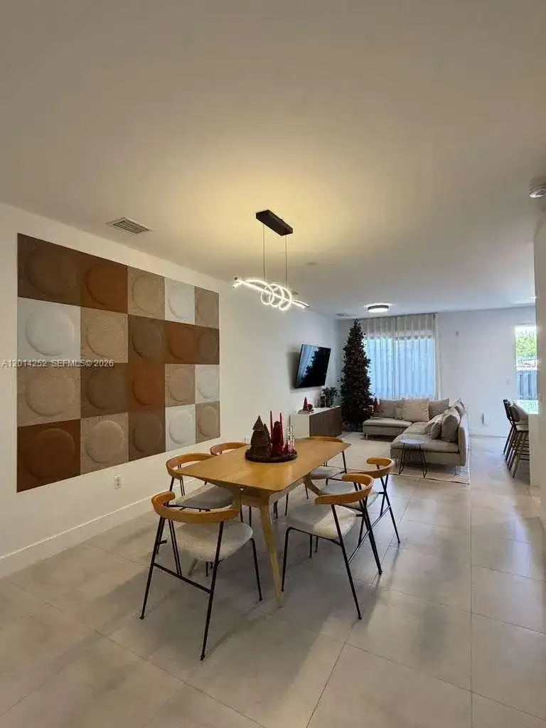 7187 NW 103 PATH # 7187, Miami FL 33178 photo 3