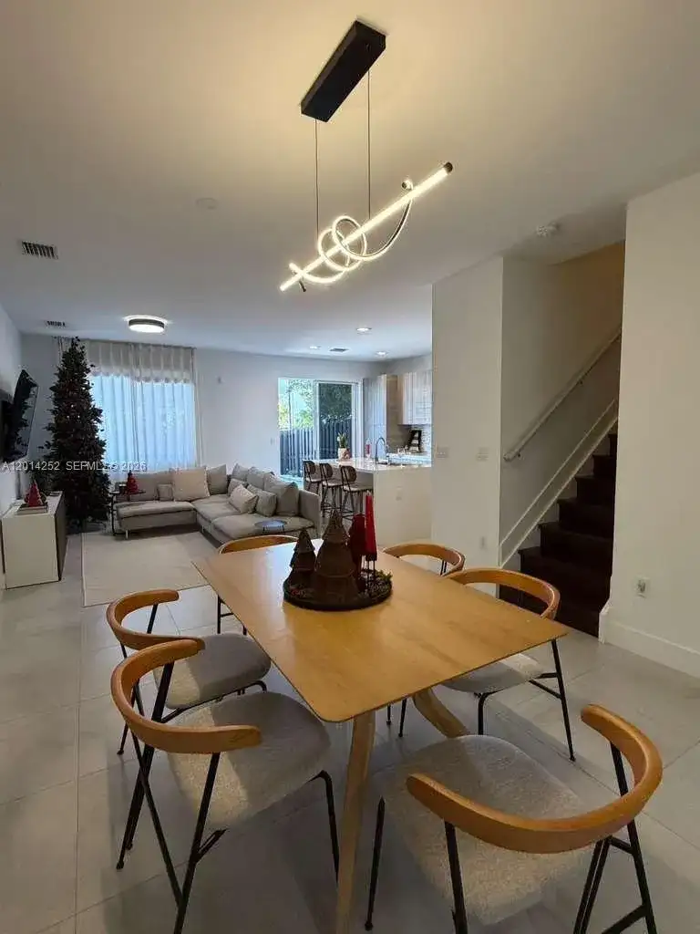 7187 NW 103 PATH # 7187, Miami FL 33178 photo 4
