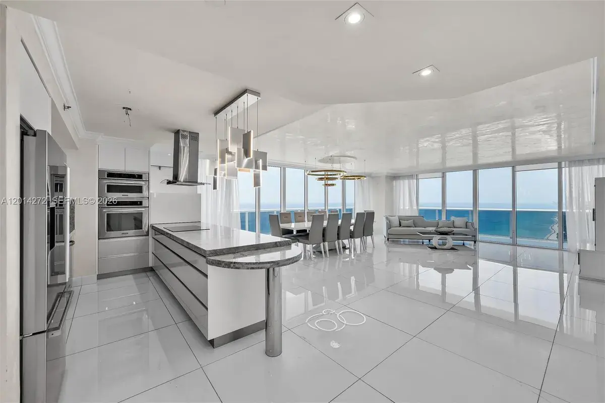 1830 S Ocean Dr # 5102, Hallandale Beach FL 33009