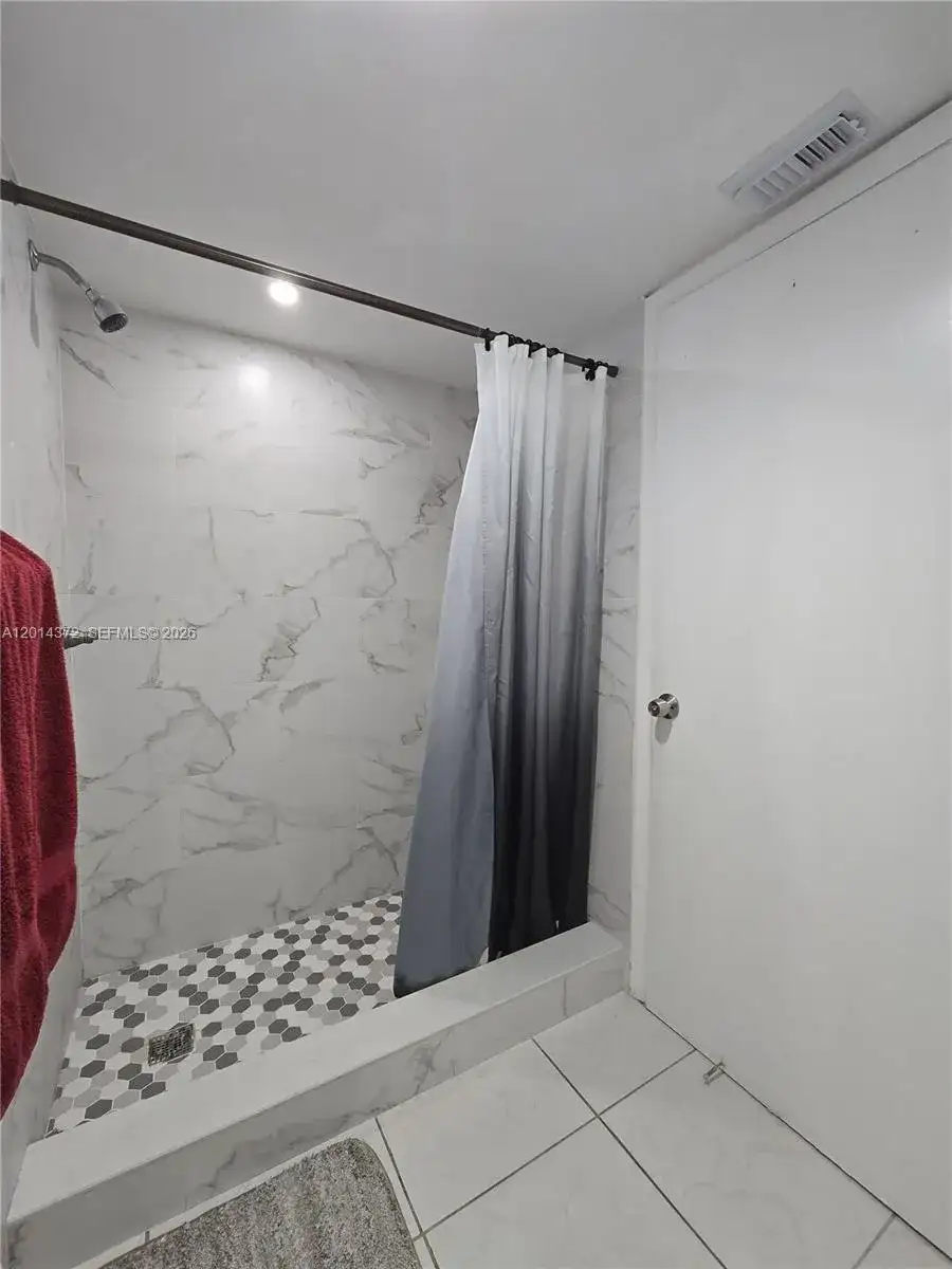 1001 Coral Club Dr # 1001, Coral Springs FL 33071 photo 3