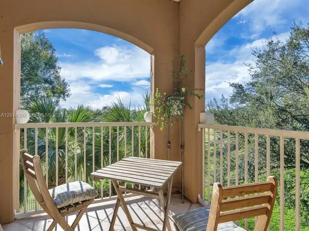 5035 Fairways Cir # 305, Vero Beach FL 32967 photo 5