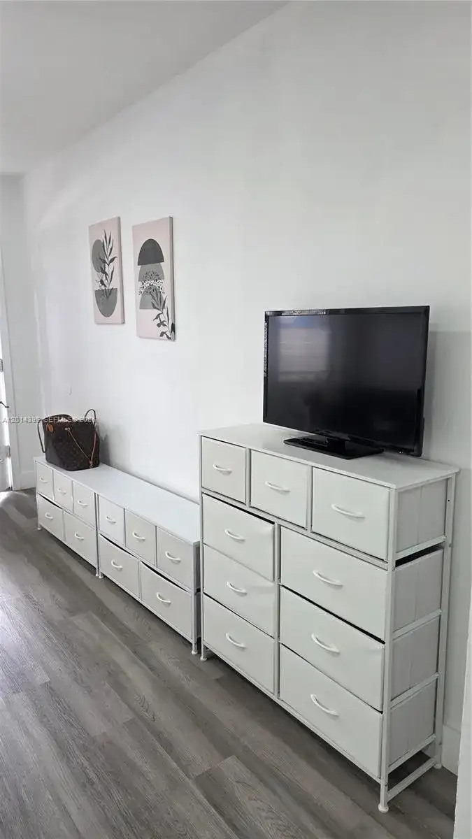 761 Euclid Ave # 4, Miami Beach FL 33139 photo 3