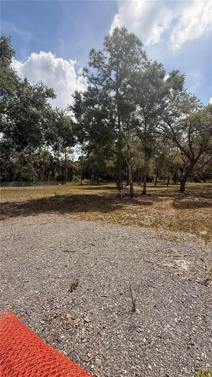 465 S Estribo st, Clewiston FL 33440-2613 photo 4