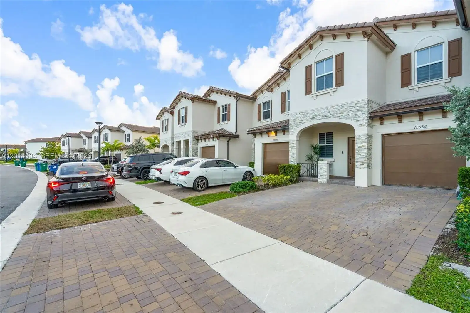 12586 NW 22nd Pl # 12586, Miami FL 33167 photo 2