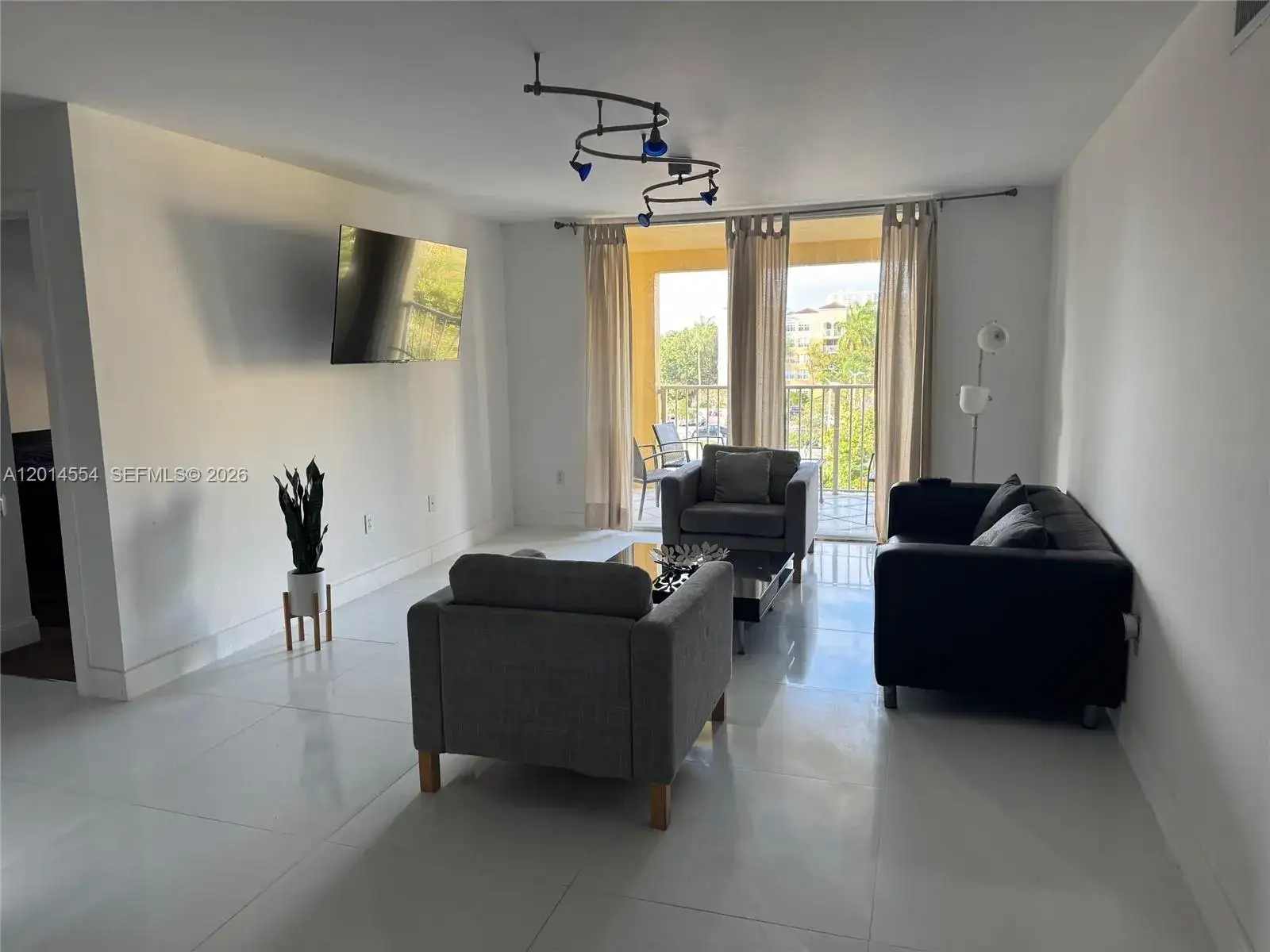 19555 E Country Club Dr # 8507, Aventura FL 33180
