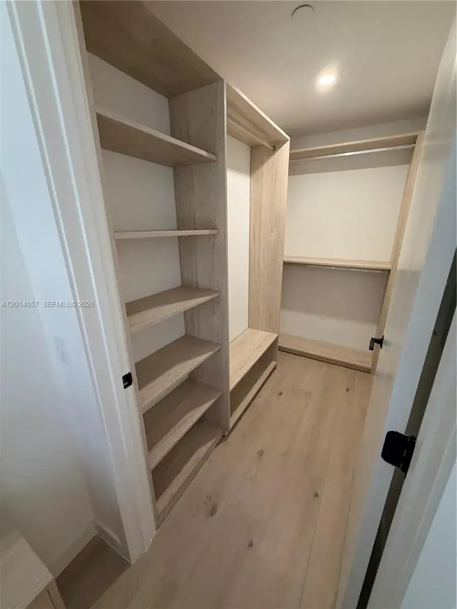 225 N Miami av # 907, Miami FL 33128 photo 5