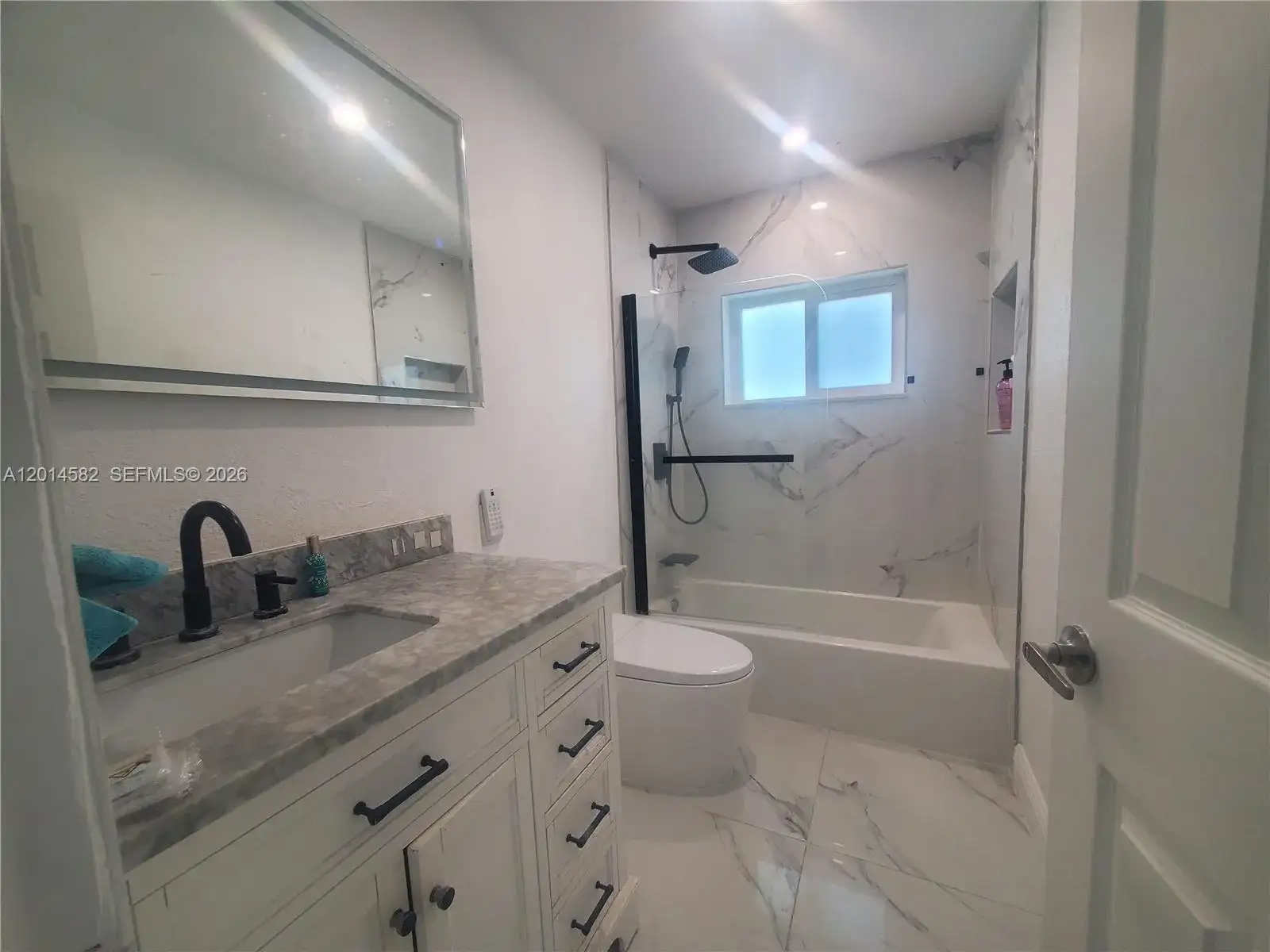 5240 SW 5th St, Margate FL 33068 photo 2
