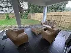 613 NW 10th St, Hallandale Beach FL 33009 photo 4