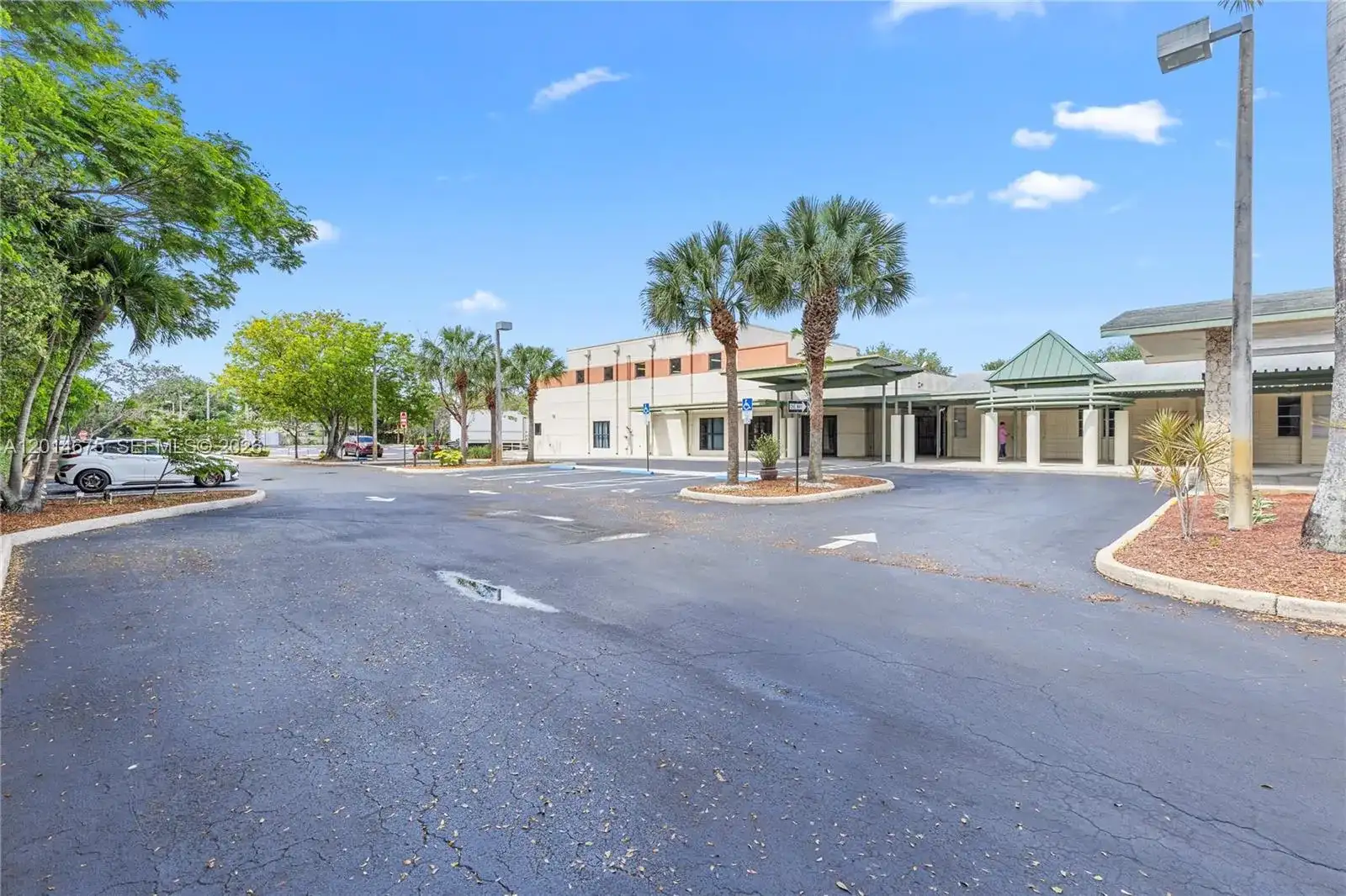 8530 Stirling Rd, Davie FL 33024 photo 2