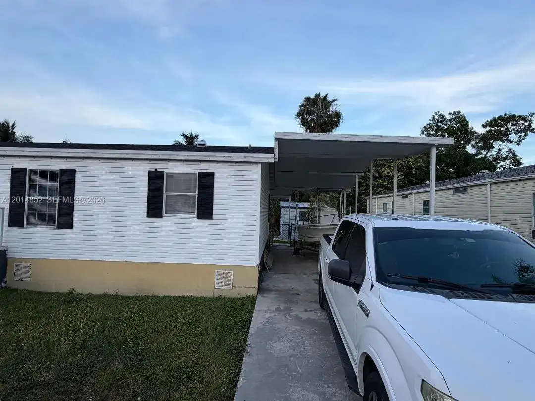 19800 SW 180th Ave unit 105, Miami FL 33187 photo 3