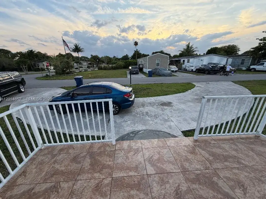 19800 SW 180th Ave unit 105, Miami FL 33187 photo 4