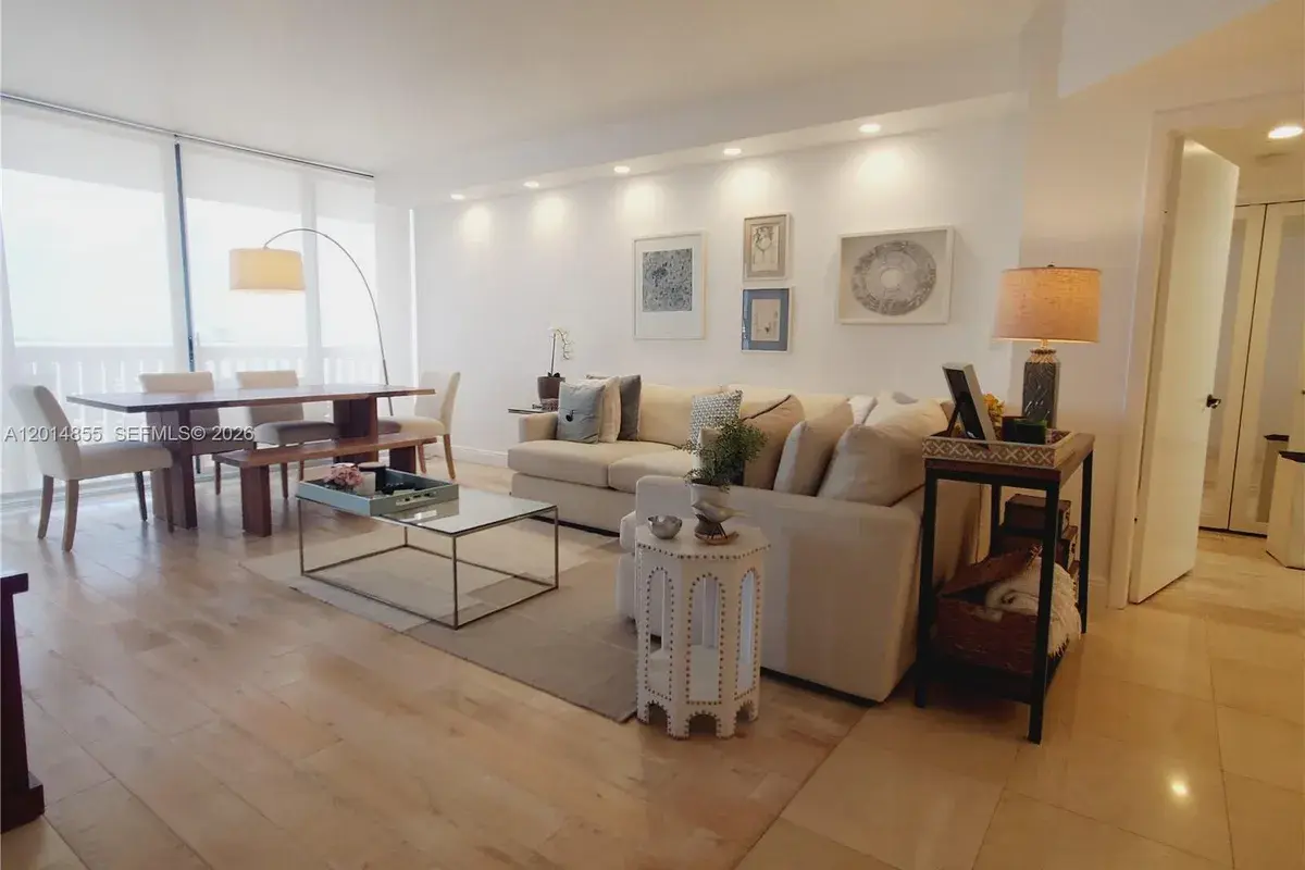 2000 Island Blvd # 2703, Aventura FL 33160