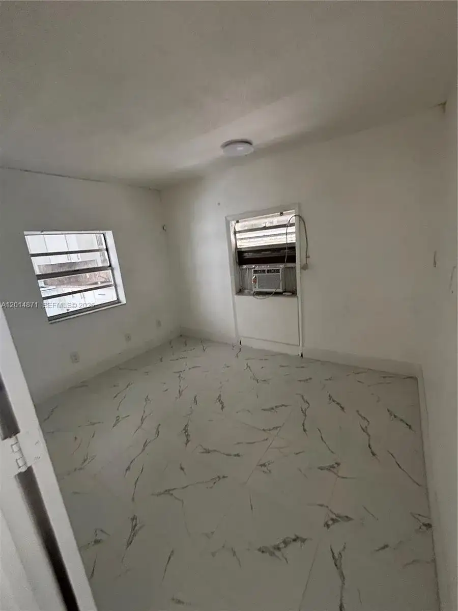 116 Allen Rd, West Park FL 33023 photo 3