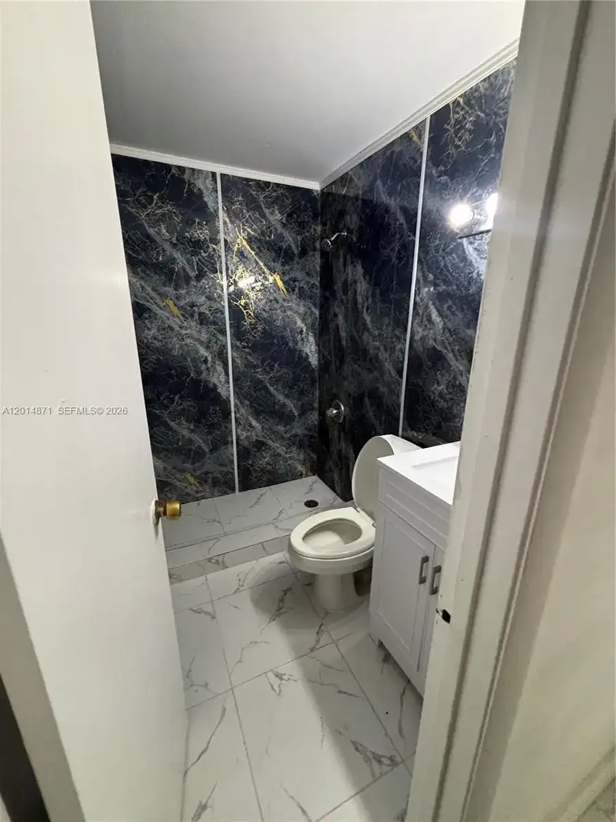 116 Allen Rd, West Park FL 33023 photo 4