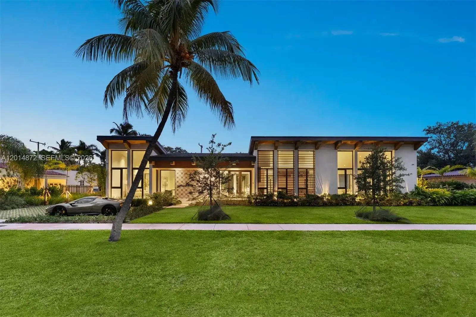 6716 San Vicente St, Coral Gables FL 33146