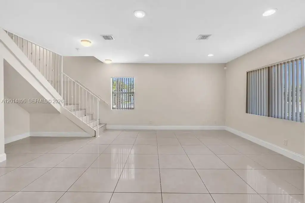 225 NW 14th Ave, Fort Lauderdale FL 33311 photo 4