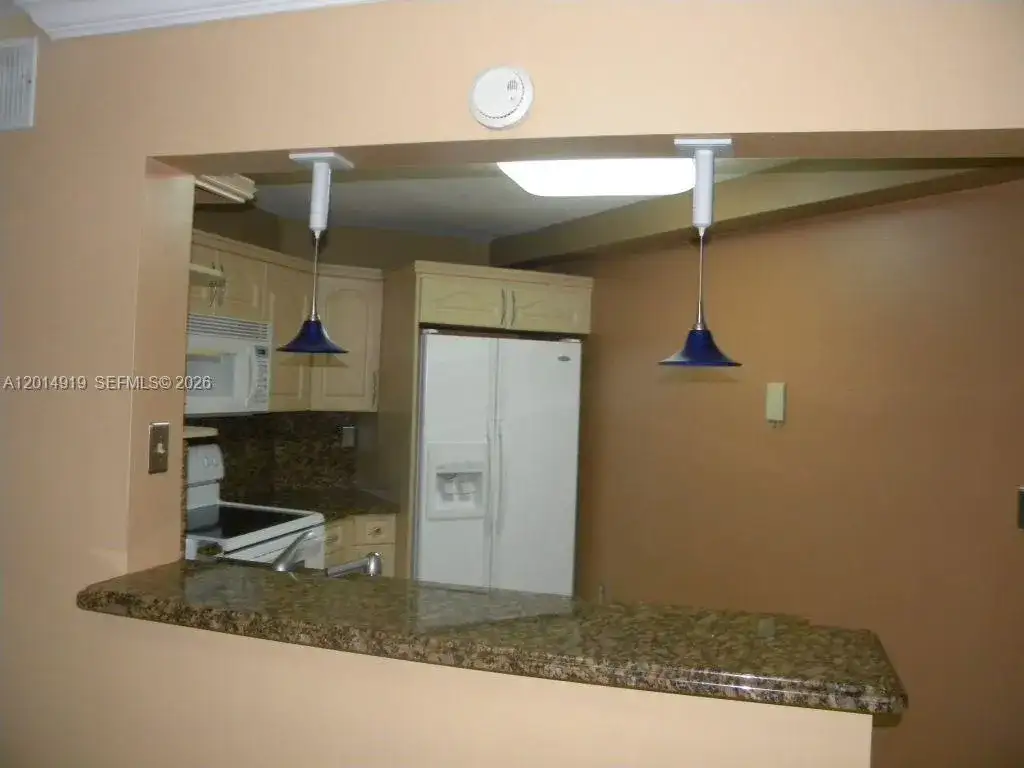 10249 NW 9th St Cir # 8, Miami FL 33172 photo 4