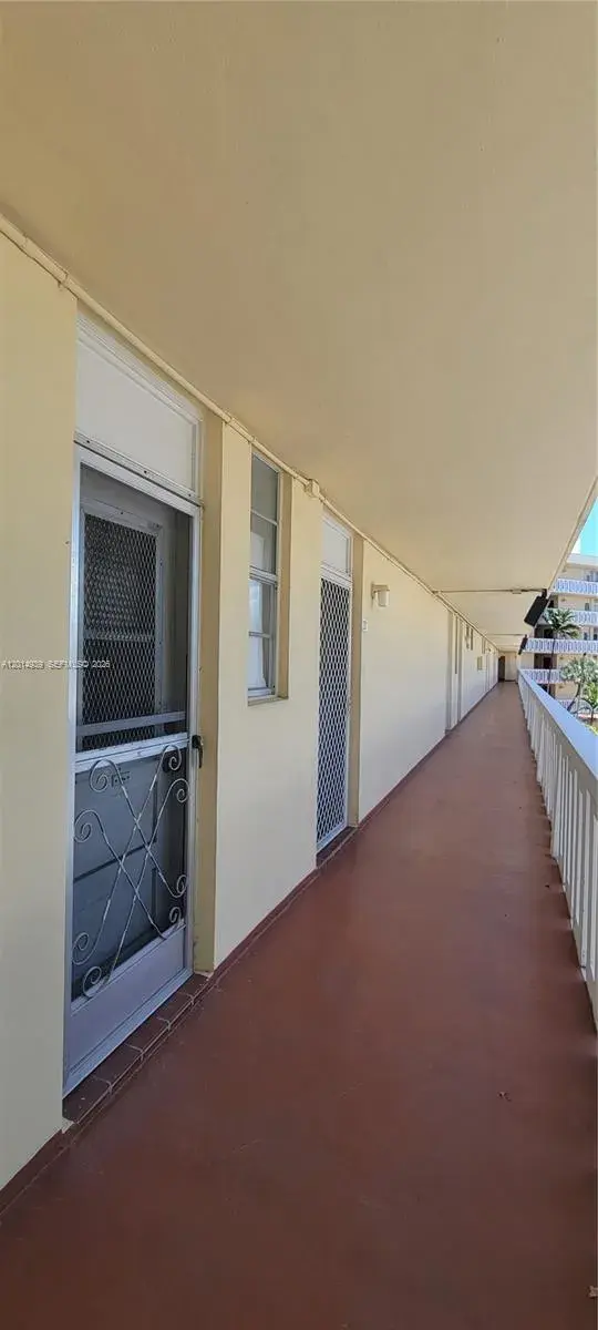 2980 E Point East Dr # D301, Aventura FL 33160