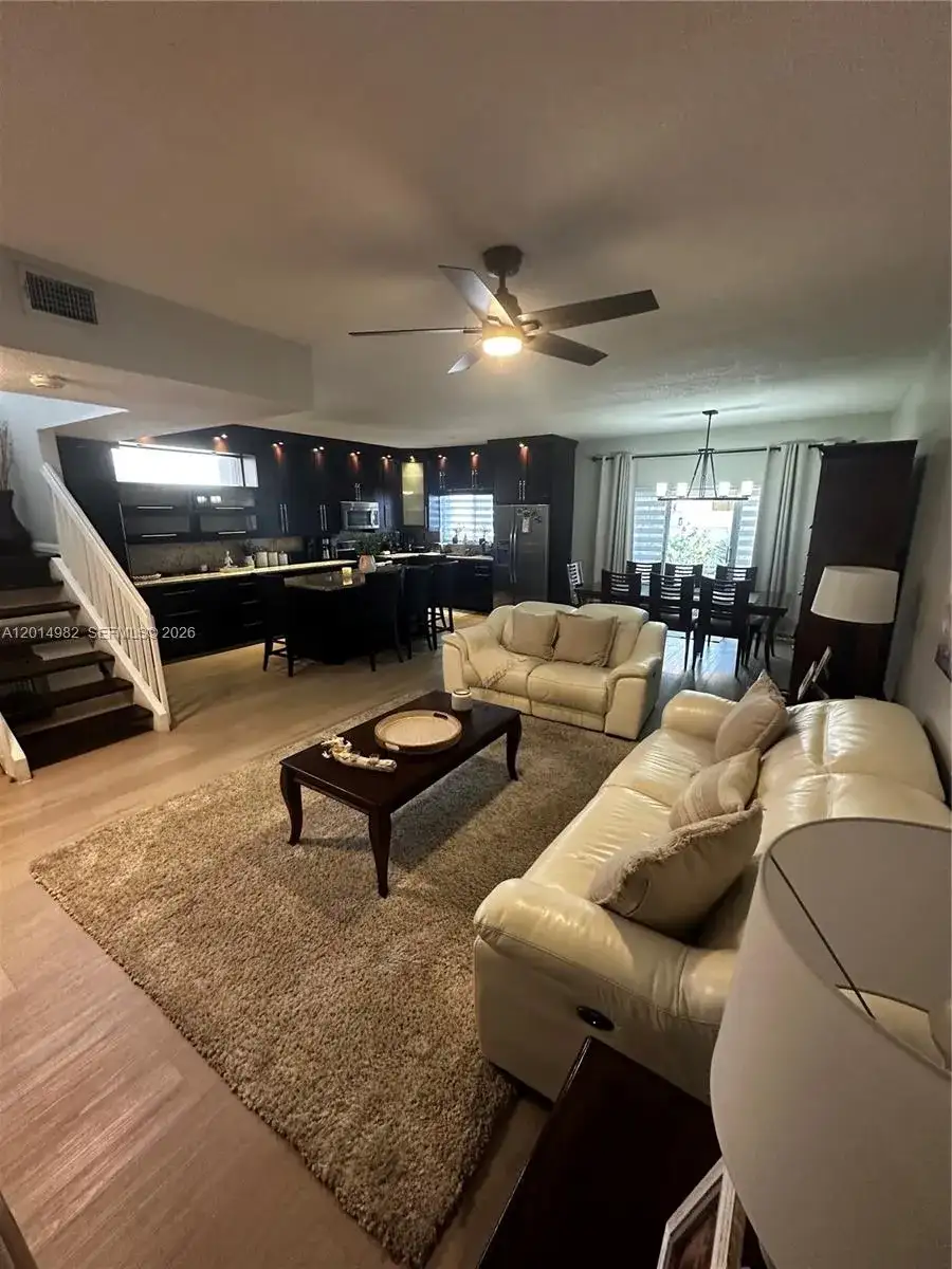 8211 NW 191st Ln # 35L, Hialeah FL 33015 photo 4