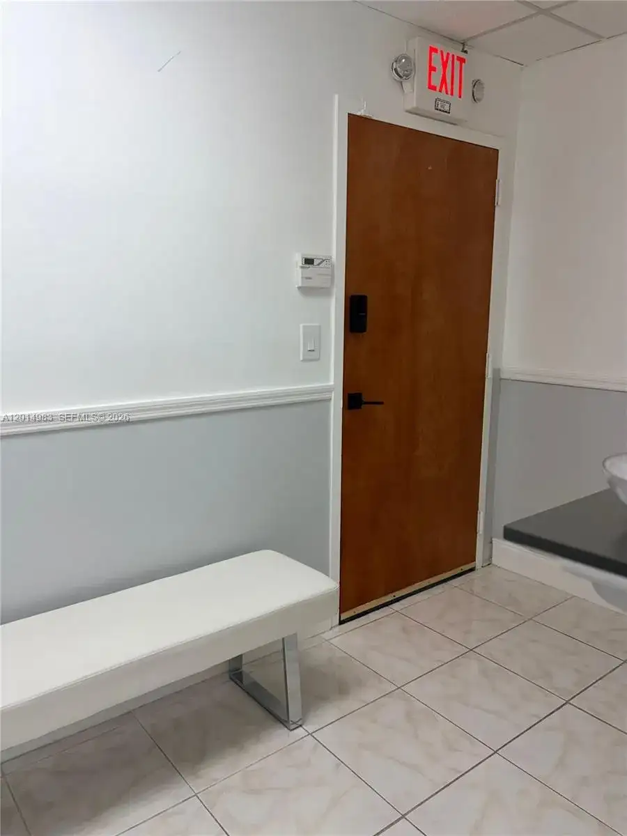 2100 W 76th St # 407, Hialeah FL 33016 photo 2