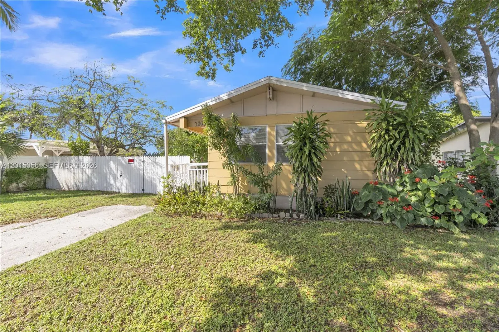 2005 NW 11th Ave, Fort Lauderdale FL 33311