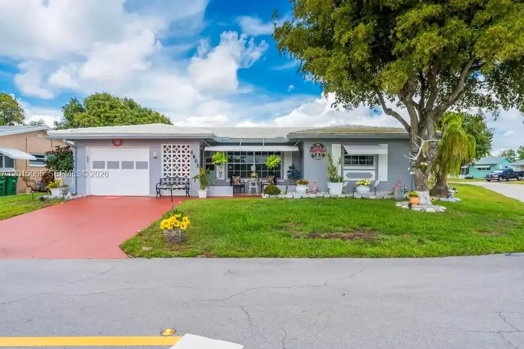 4605 NW 47th Ct, Tamarac FL 33319