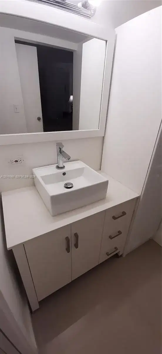 16909 N Bay Rd # 914, Sunny Isles Beach FL 33160 photo 4