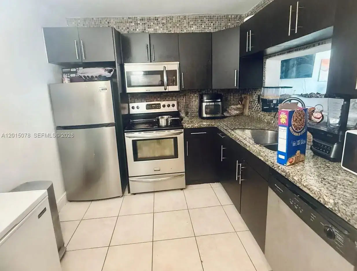488 NW 165th St Rd # 512, Miami FL 33169 photo 2