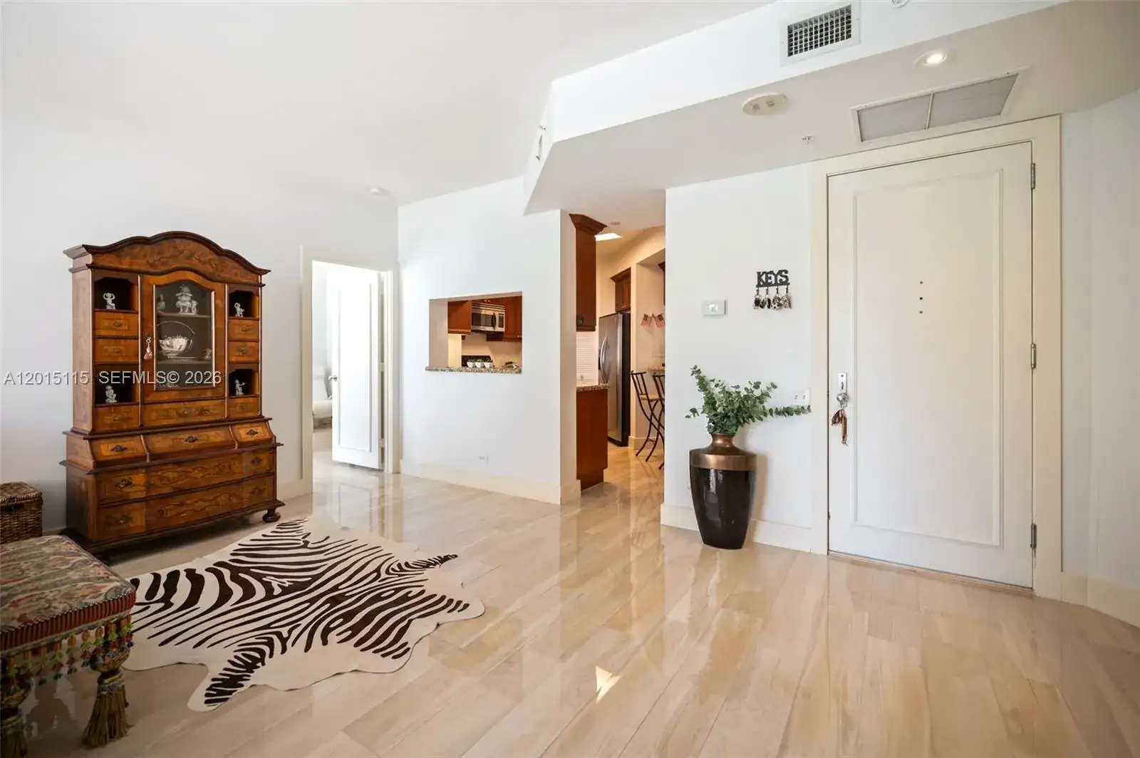 888 Brickell Key Dr # 609, Miami FL 33131 photo 5