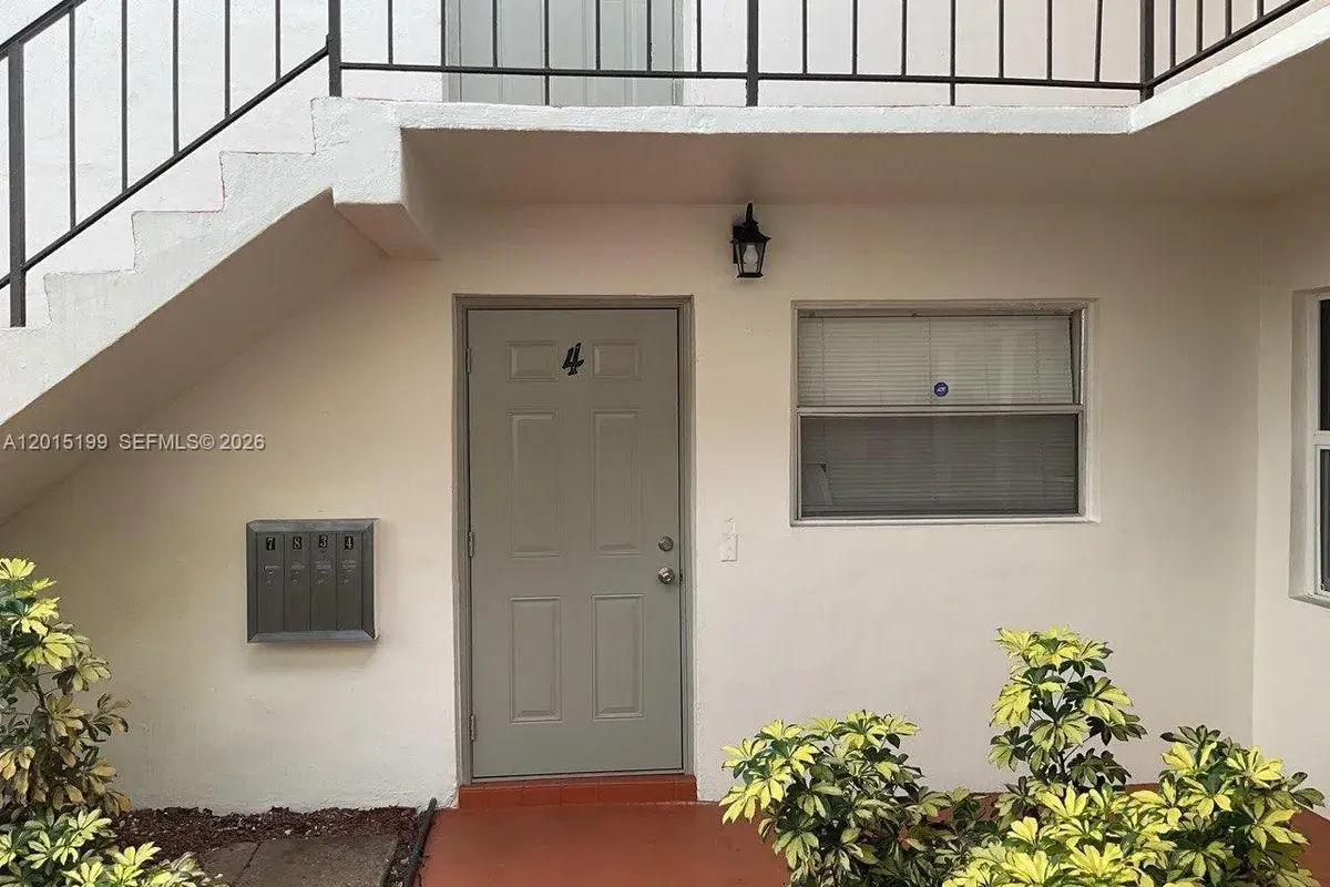 3090 Coral Springs Dr # 4, Coral Springs FL 33065