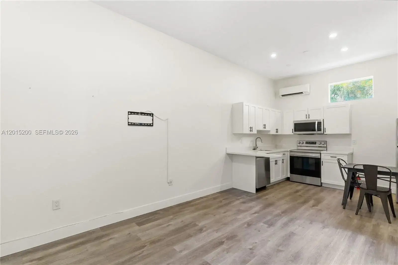 830 SE 14th St # 3, Fort Lauderdale FL 33316 photo 5