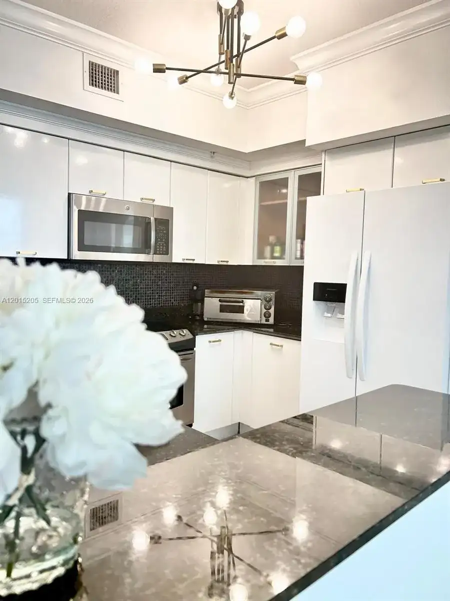 625 Casa Loma Blvd # 1009, Boynton Beach FL 33435 photo 2