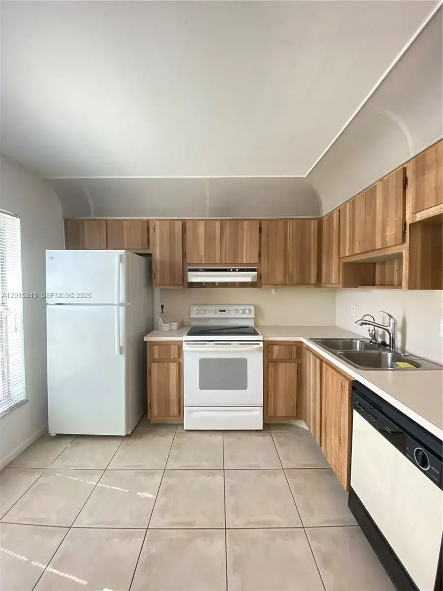 432 Bennington Ln # 432, Lake Worth FL 33467 photo 2