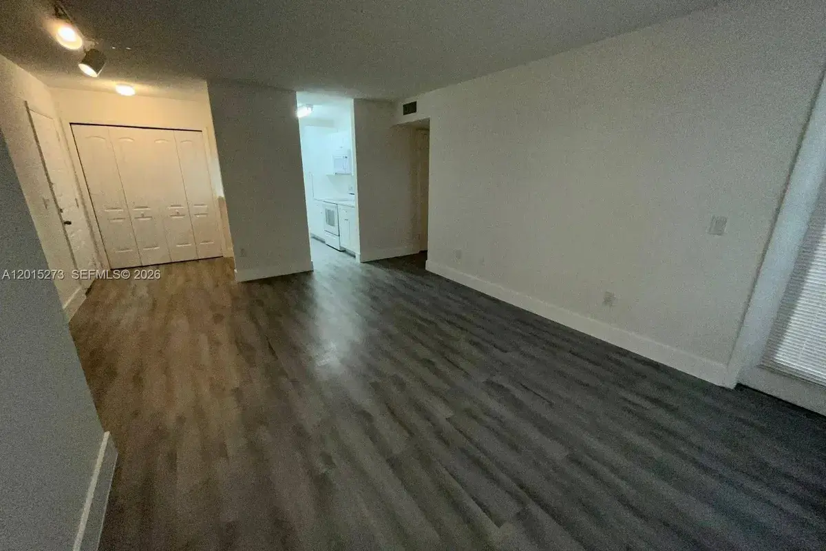 4561 W Mcnab Rd # 17, Pompano Beach FL 33069