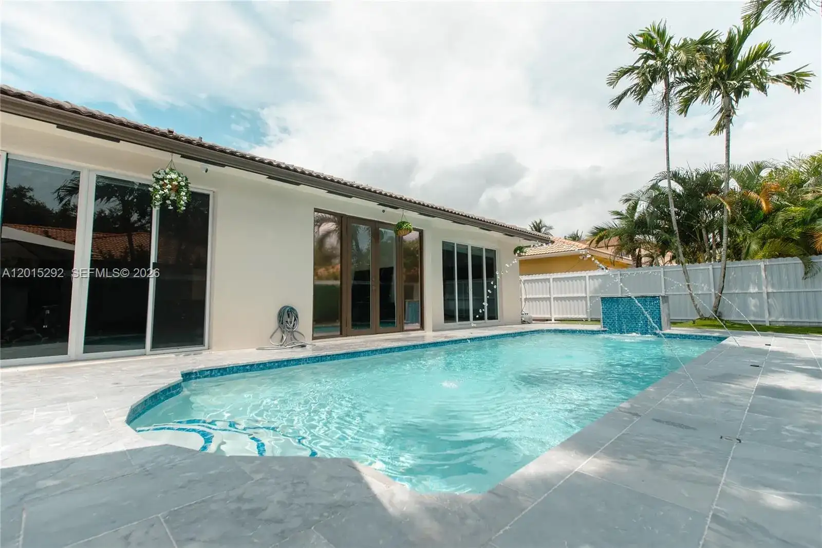 7814 NW 165th St, Miami Lakes FL 33016 photo 4