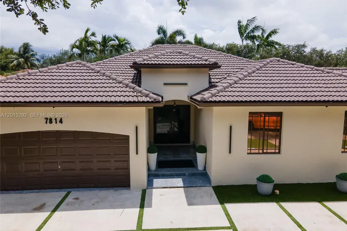 7814 NW 165th St, Miami Lakes FL 33016