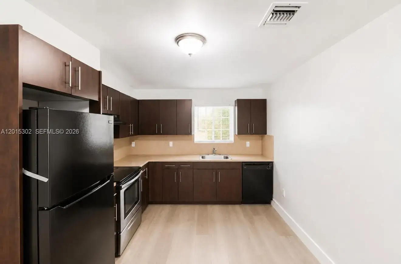 13 S Royal Poinciana Blvd # 24, Miami Springs FL 33166 photo 3