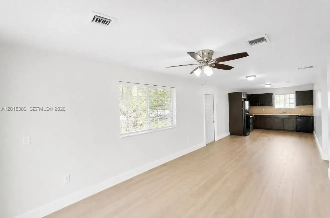 13 S Royal Poinciana Blvd # 24, Miami Springs FL 33166 photo 4
