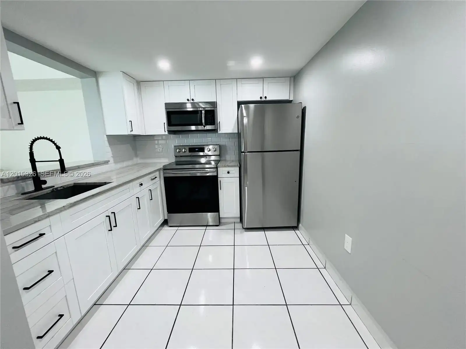 2055 SW 122nd Ave # 507, Miami FL 33175 photo 2