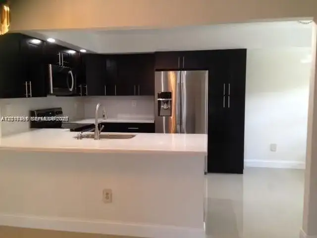 451 NE 210th Cir Ter # 19, Miami FL 33179 photo 2