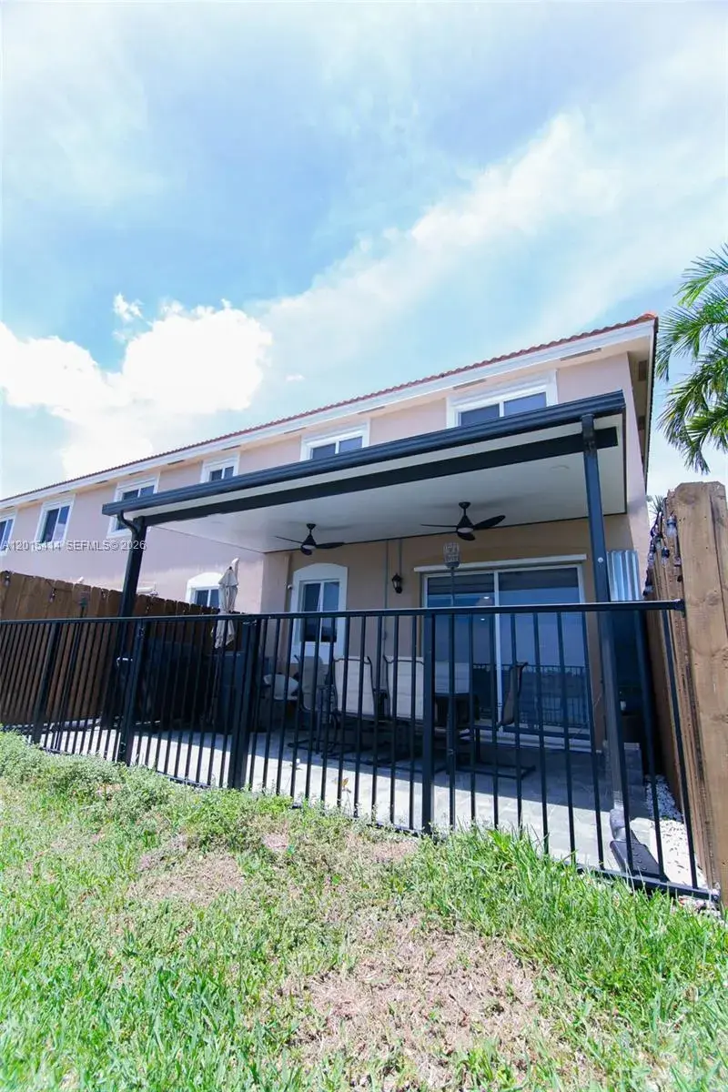 2348 SE 12th Ct, Homestead FL 33035
