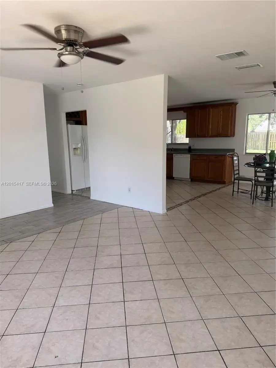 731 SW 24th St, Vero Beach FL 32962 photo 3