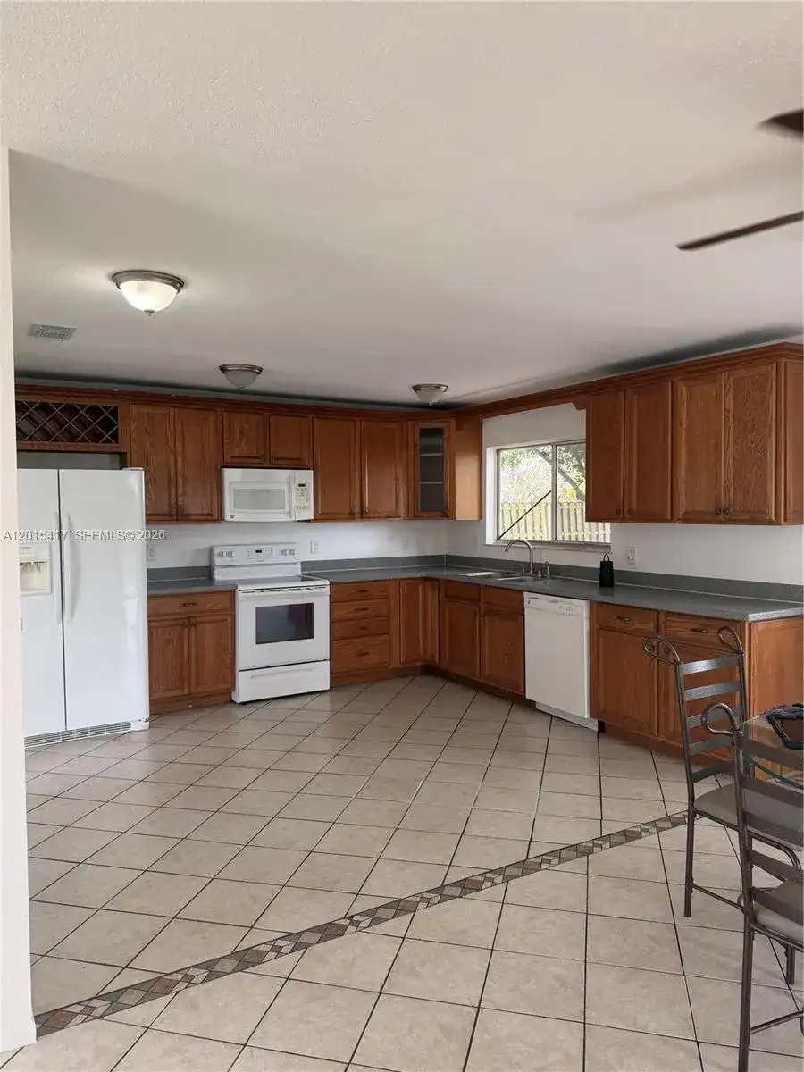 731 SW 24th St, Vero Beach FL 32962 photo 4