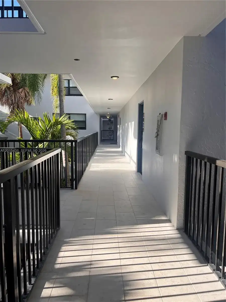 55 Ocean Lane Dr # 3030, Key Biscayne FL 33149